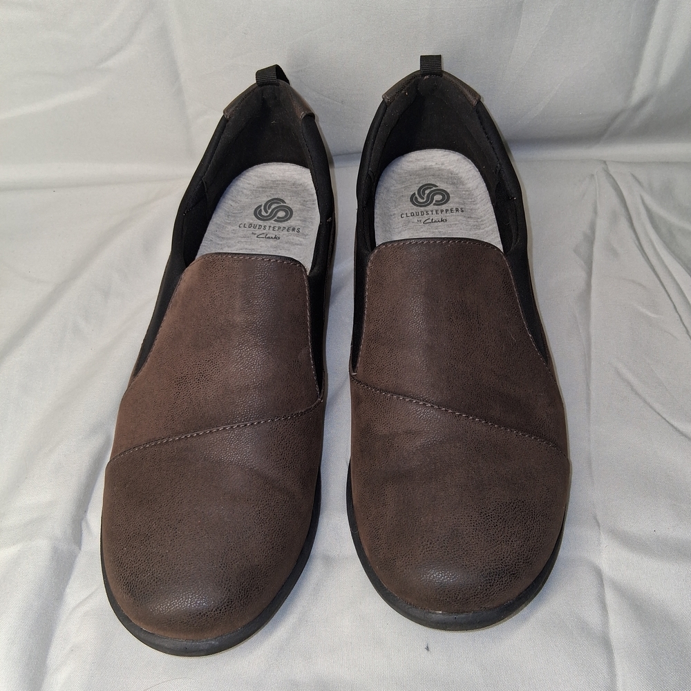 Clarks Cloudsteppers Women's Brown Slip-On Flats with Black Elastic Panels